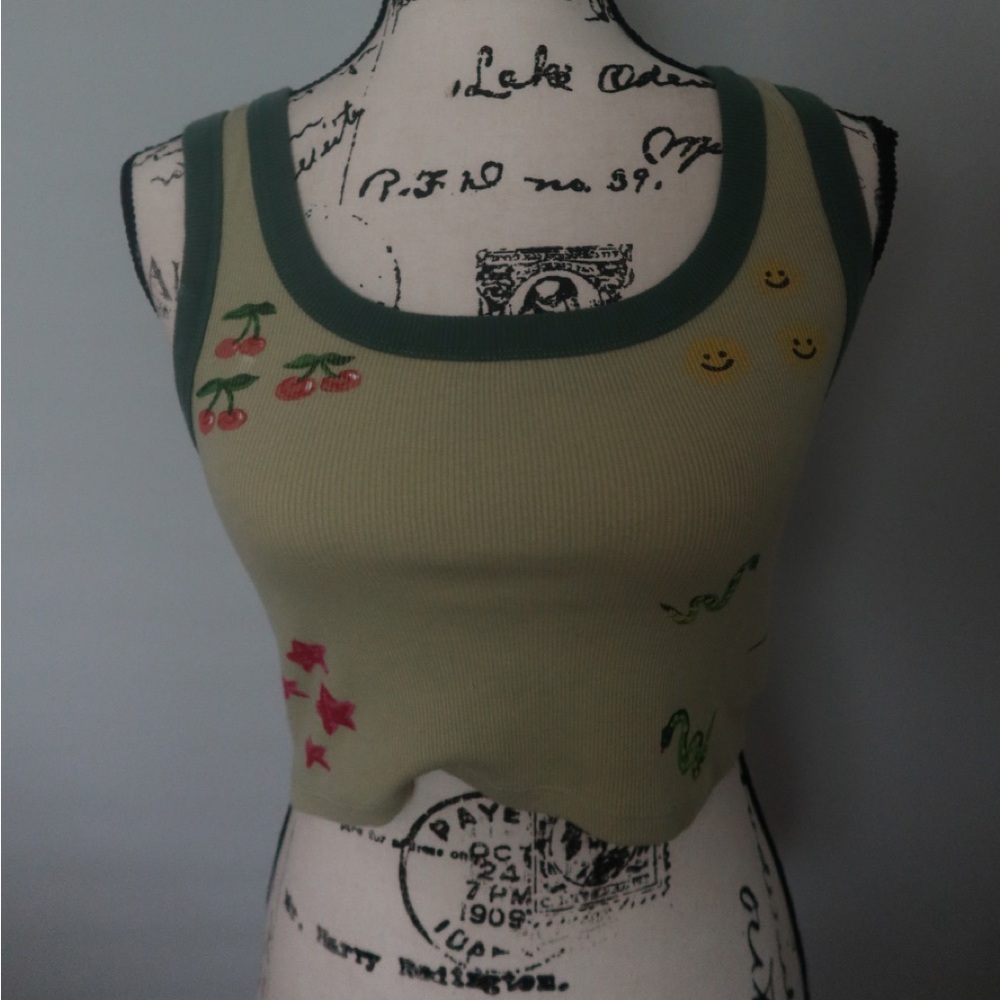 Cute tank!